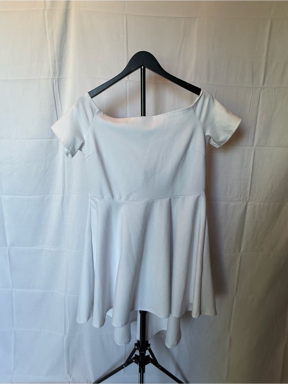 Sarin Mathew’s white off shoulder high low skater dress XXL NWT